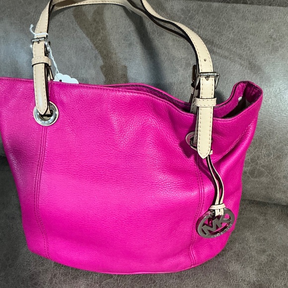 Michael Kors handbag - Picture 1 of 4